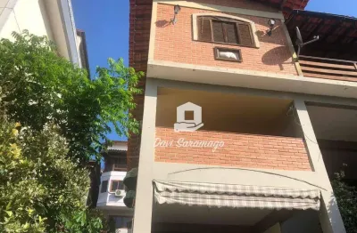 Casa com 4 quartos à venda, 377 m² por r$ 990.000 - itacoatiara - niterói/rj
