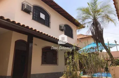 Casa com 4 quartos à venda na Rua Adalgisa Monteiro, Maravista, Niterói