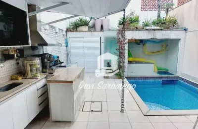Casa com 3 quartos à venda na Rua Araribóia, São Francisco, Niterói