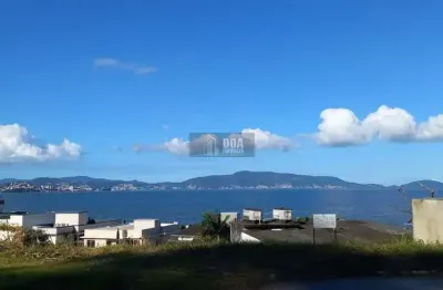 Lindo terreno no mirante dos açores, ponta de baixo,são josé.