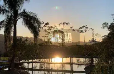 Terreno à venda no Centro, Santo Amaro da Imperatriz 