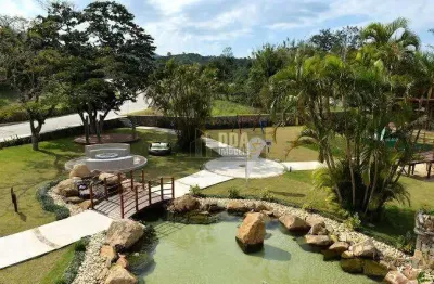 Terreno à venda no Cacupé, Florianópolis 