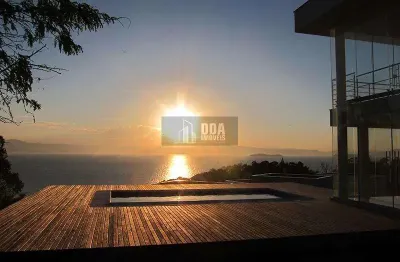 Casa alto padrão 3 suítes, vista mar, cacupé - florianópolis