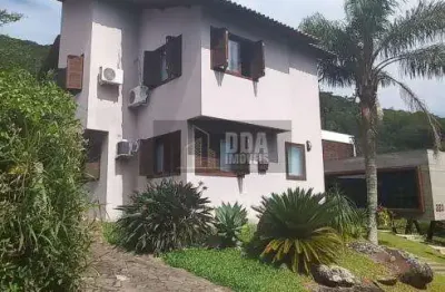 Linda residência em condomínio fechado , cachoeira do bom jesus
