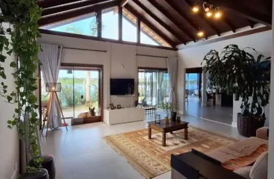 Casa com 4 quartos à venda no Campeche, Florianópolis 