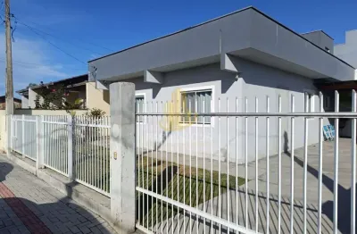 Casa mobiliada a venda em balneário piçarras - bairro itacolomi