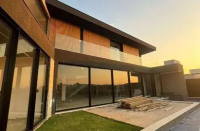 Casa em condomínio fechado com 4 quartos para alugar na Rua Júlio Cassola, Alphaville Nova Esplanada, Votorantim