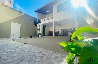 Casa com 3 quartos à venda na rua olavo bilac, centro, taubaté por r$ 1.200.000