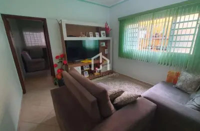 Casa com 4 quartos à venda na rua adélia david santos, parque aeroporto, taubaté por r$ 450.000