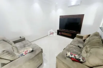 Casa com 4 quartos à venda na rua luís vaz de camões, jardim ana rosa, taubaté por r$ 650.000