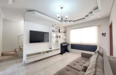Casa em condomínio fechado com 3 quartos à venda na avenida arnaldo felipe sbruzzi, jardim oasis, taubaté por r$ 900.000