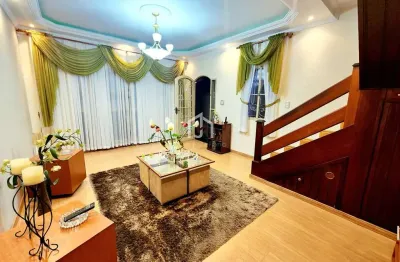Casa com 3 quartos à venda na rua marechal arthur da costa e silva, centro, taubaté por r$ 500.000