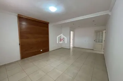 Casa com 3 quartos à venda na rua doutor josé gregório moreira, jardim independência, taubaté por r$ 600.000
