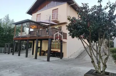 Casa com 4 quartos à venda na vila everest, campos do jordão  por r$ 1.870.000