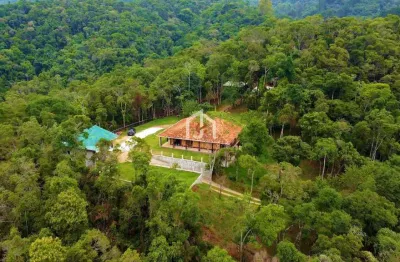 Casa com 3 quartos à venda na água santa, campos do jordão  por r$ 1.390.000
