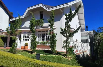 Casa em condomínio fechado com 4 quartos à venda na vila izabel, campos do jordão  por r$ 1.800.000