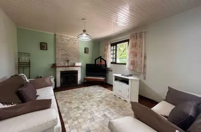 Apartamento com 3 quartos à venda no Jardim Belvedere, Campos do Jordão  por R$ 720.000