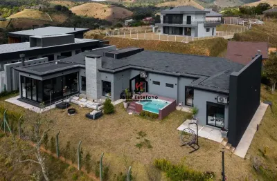 Casa em condomínio fechado com 3 quartos à venda na Vila Izabel, Campos do Jordão  por R$ 3.200.000