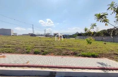 Terreno em condomínio fechado à venda na avenida arthur dos santos, loteamento industrial água preta, pindamonhangaba por r$ 139.000