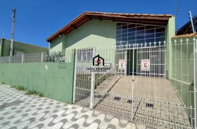 Casa com 3 quartos à venda na Rua Oswaldo Cruz, Vila Bourghese, Pindamonhangaba por R$ 550.000