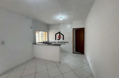 Casa com 2 quartos para alugar na Rua Octaviano Evangelista de Paula, Jardim Califórnia, Taubaté por R$ 1.200