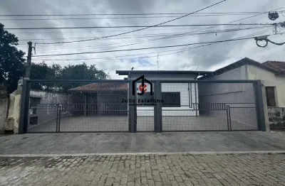 Sala comercial para alugar na Rua Antônio Rodrigues, Centro, Pindamonhangaba por R$ 900