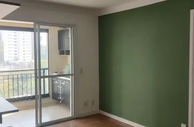 Andar alto, 03 dorms, 2 banheiro (1 suite), vaga coberta e solta.