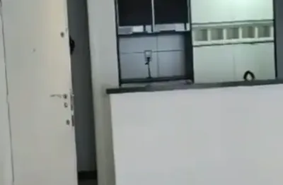 Repleto de ármarios dellano, varanda gormet com armário, living ampliado.