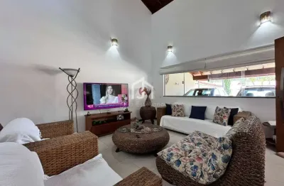 Casa com 4 quartos à venda em toninhas, ubatuba  por r$ 1.700.000