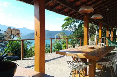 Casa em condomínio fechado com 3 quartos para alugar na praia vermelha do sul, ubatuba  por r$ 10.600