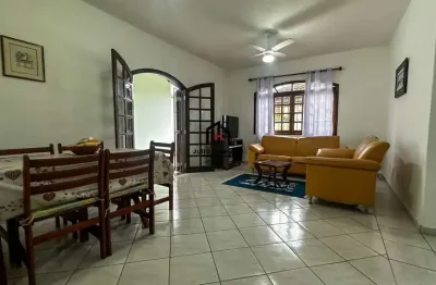 Casa com 3 quartos à venda no centro, ubatuba  por r$ 800.000