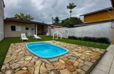 Casa com 2 quartos à venda em toninhas, ubatuba  por r$ 1.060.000