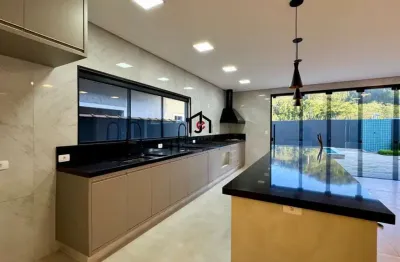 Casa em condomínio fechado com 3 quartos à venda no jardim carolina, ubatuba  por r$ 2.500.000