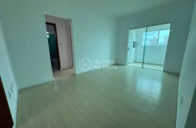 Apartamento 2 quartos quadra mar - locacao - centro - navegantes/sc