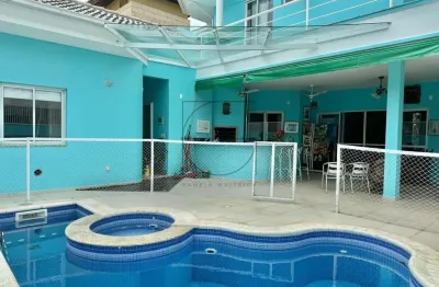 Casa com 3 quartos à venda na rua das algas, 654, jurerê internacional, florianópolis por r$ 3.950.000