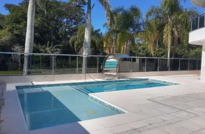 Casa com 4 quartos à venda na rua dos amorés, 463, jurerê internacional, florianópolis por r$ 12.000.000
