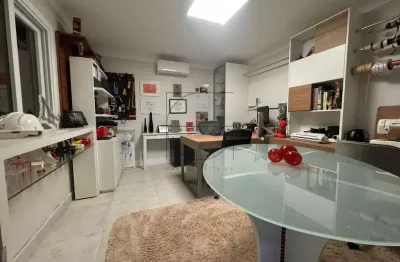 Casa com 1 quarto à venda na rua dos jacundás, 64, jurerê internacional, florianópolis por r$ 6.900.000