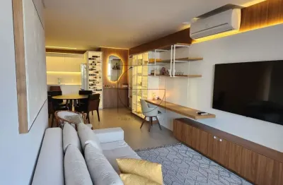 Apartamento com 2 quartos à venda na rua das baleias franca, 35, jurerê internacional, florianópolis por r$ 2.550.000