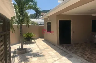 Casa em condomínio fechado com 3 quartos à venda na estrada do magarça, 4824, campo grande, rio de janeiro, 196 m2 por r$ 899.000