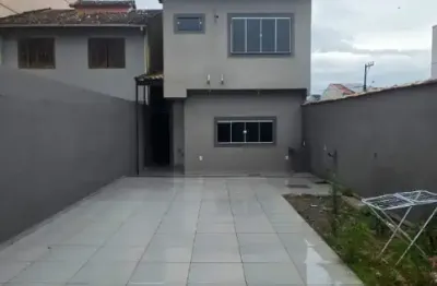 Casa com 3 quartos para alugar na Rua Porto Velho, 1, Novo Horizonte, Macaé