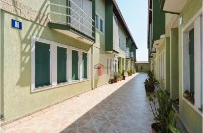 Casa com 165m² 3 suítes 4 vagas 1 closet  r$ 700 mil próximo ao metro