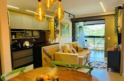 Apartamento em meia praia , Tabuleiro dos Oliveiras, Itapema - SC