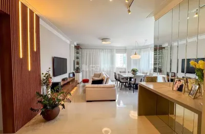 Apartamento com 3 quartos à venda na Rua 295, 91, Meia Praia, Itapema