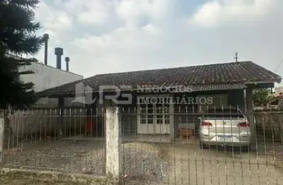 Casa com 2 quartos à venda na Rua Aristides R. Guerreiro, 35, Balneário Perequê, Porto Belo