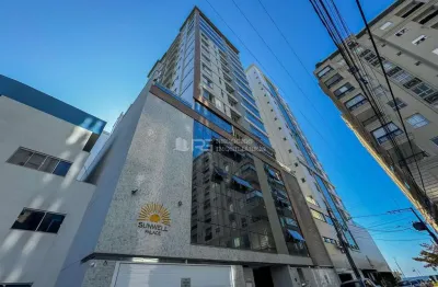 Apartamento quadra mar em meia praia, Meia Praia, Itapema - SC