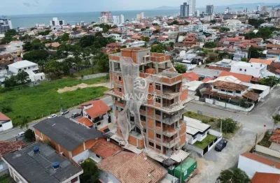 Apartamento 1 suíte + 2 quartos na praia central de barra velha