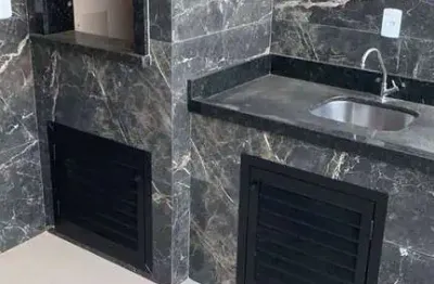 Casa com 2 quartos (1 suíte) à venda – pronta para financiar!