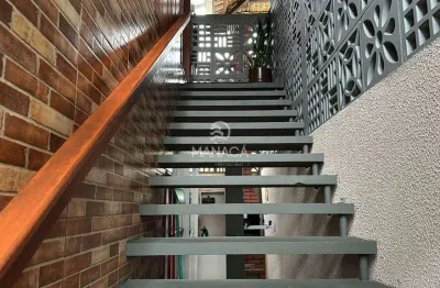 Duas casas pelo preço de uma – oportunidade incrível para você que quer investir! 