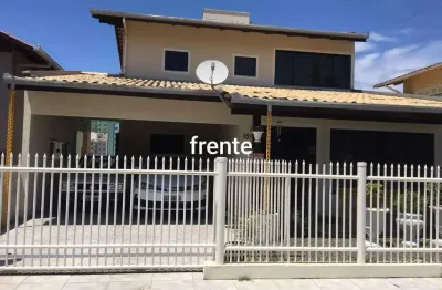Casa a venda com vista mar, piscina, 270m², centro de barra velha - sc