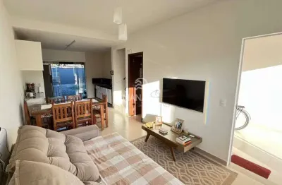 Sobrado 3 dormitórios, um é suíte, no jardim icaraí em barra velha - sc